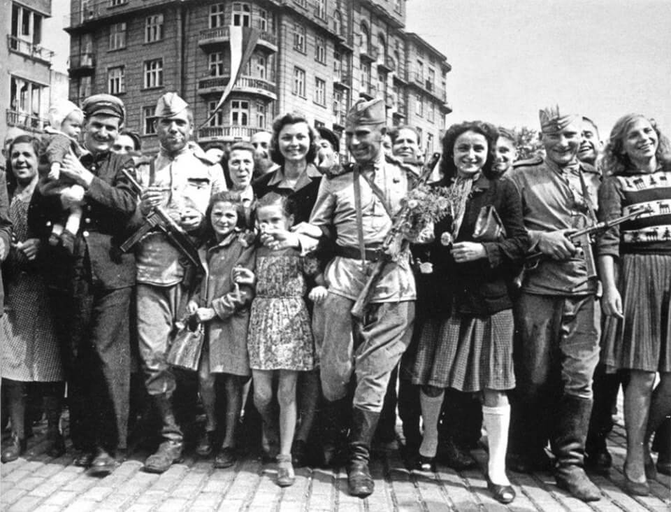 Поздравления с 9 Мая!